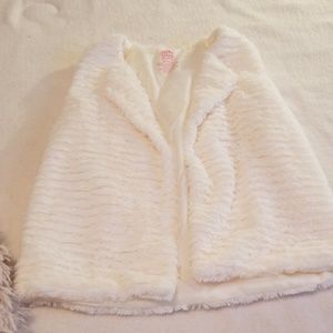Set of two fuzzy vests